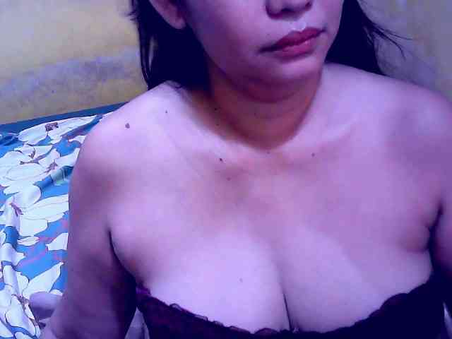 SweetMonlight webcam
