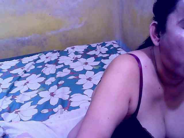 SweetMonlight webcam