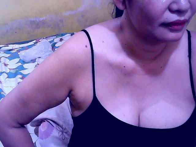 SweetMonlight webcam