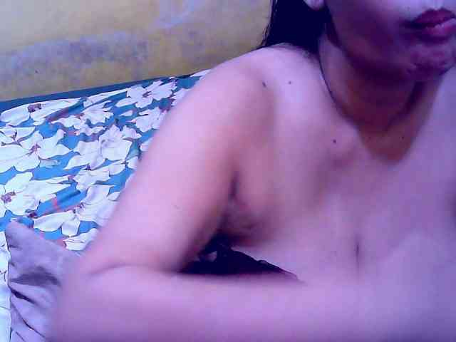 SweetMonlight webcam