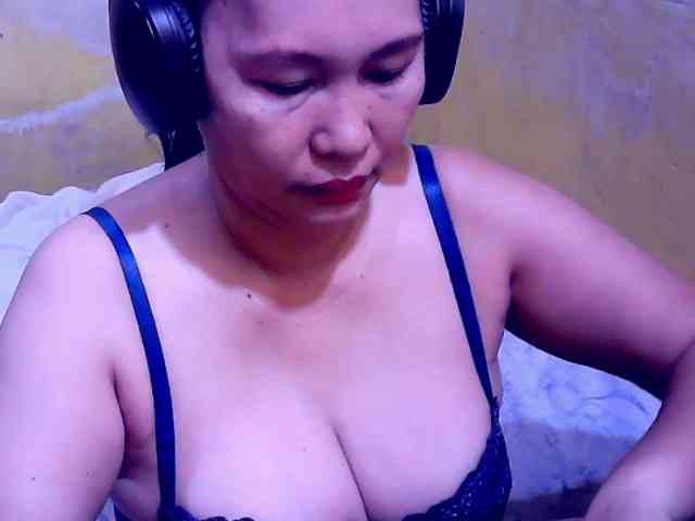 SweetMonlight webcam