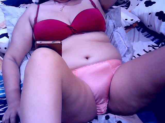 SweetMonlight webcam