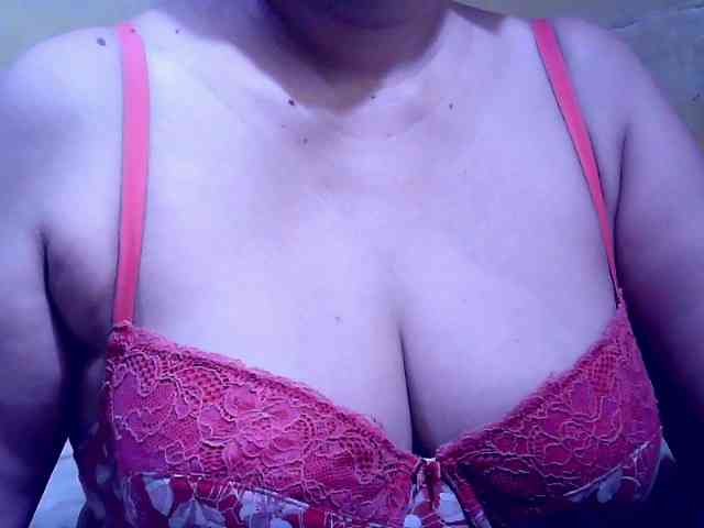 SweetMonlight webcam