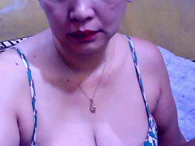SweetMonlight webcam