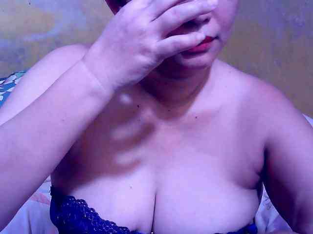 SweetMonlight webcam