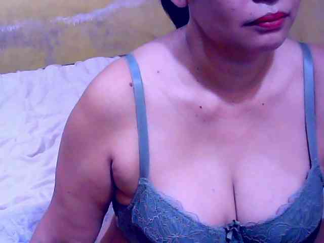 SweetMonlight webcam