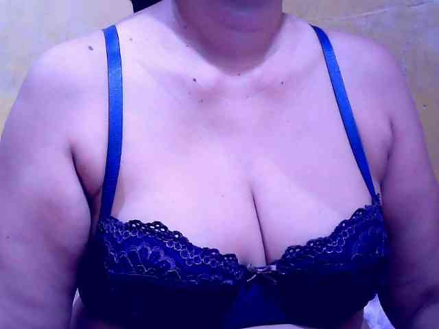 SweetMonlight webcam