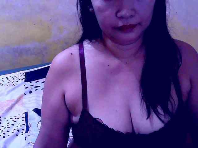 SweetMonlight webcam