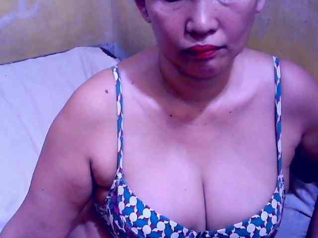 SweetMonlight webcam