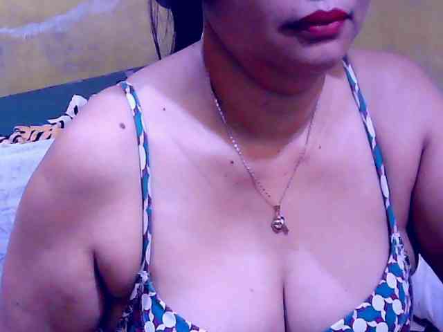 SweetMonlight webcam