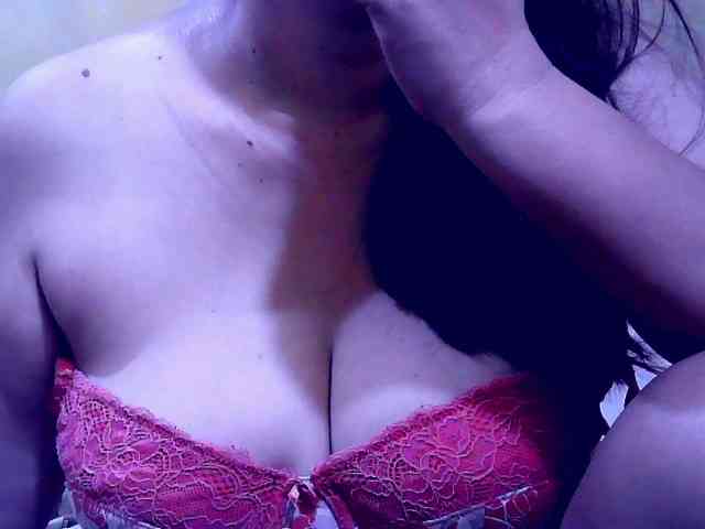 SweetMonlight webcam