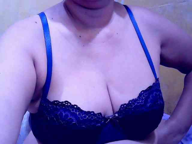 SweetMonlight webcam