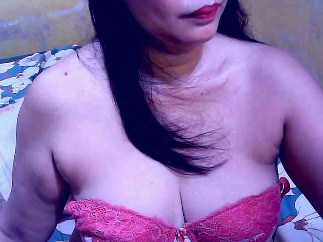 SweetMonlight webcam