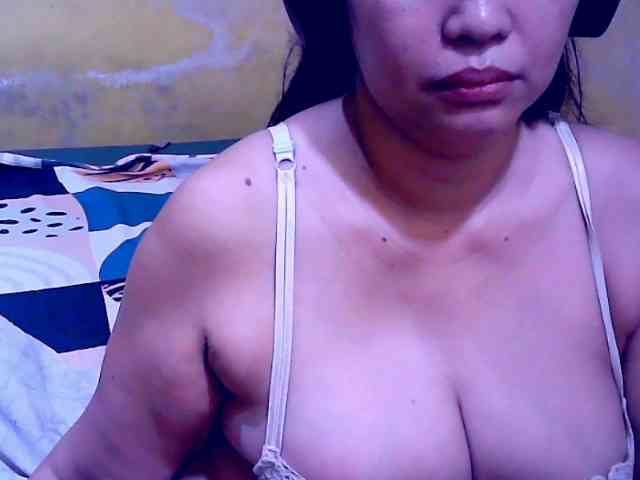 SweetMonlight webcam
