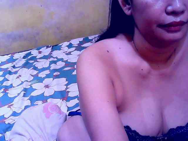 SweetMonlight webcam