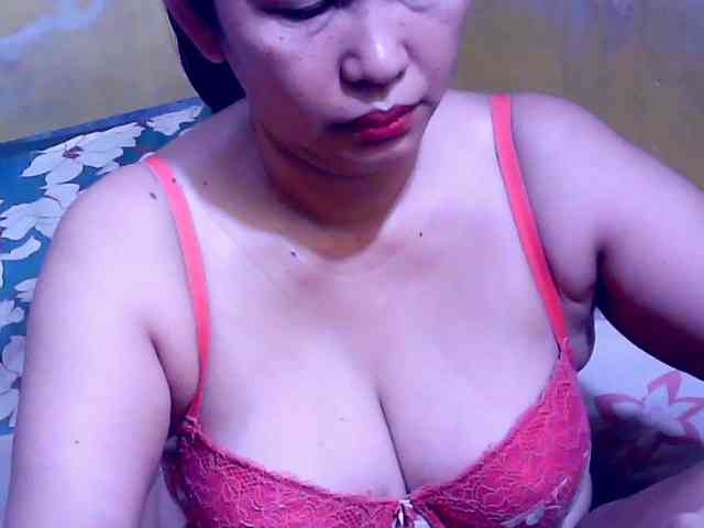SweetMonlight webcam
