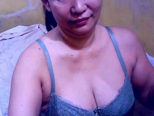 SweetMonlight webcam