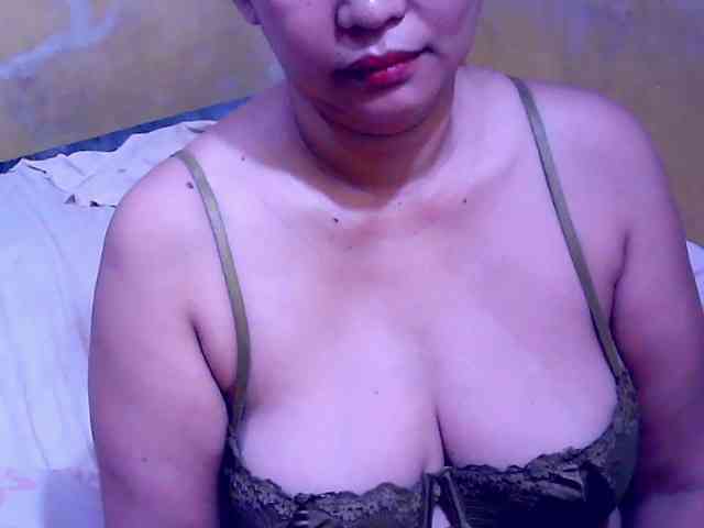 SweetMonlight webcam
