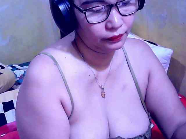 SweetMonlight webcam