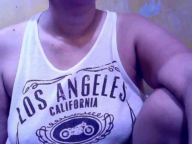 SweetMonlight webcam