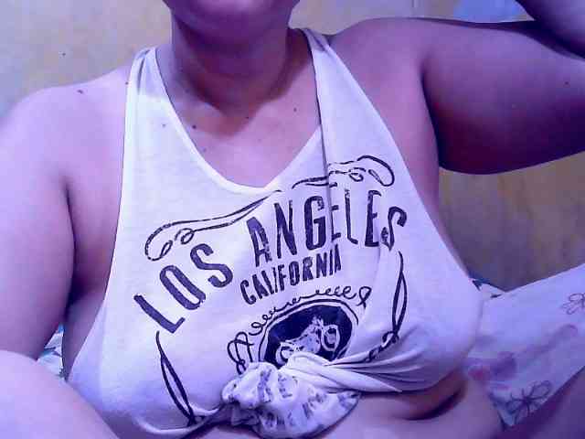 SweetMonlight webcam