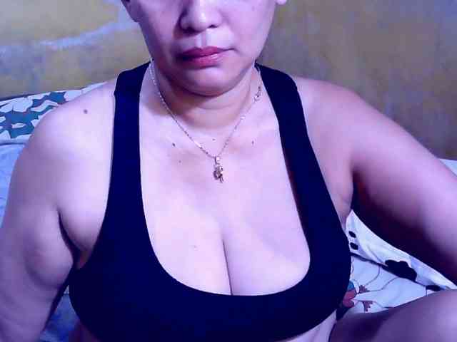 SweetMonlight webcam