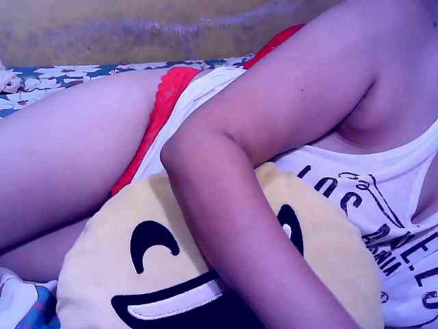 Carmela4u's webcam live show