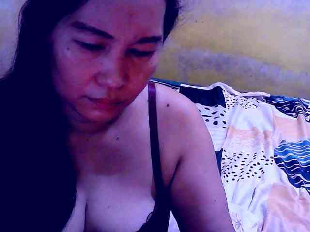SweetMonlight webcam
