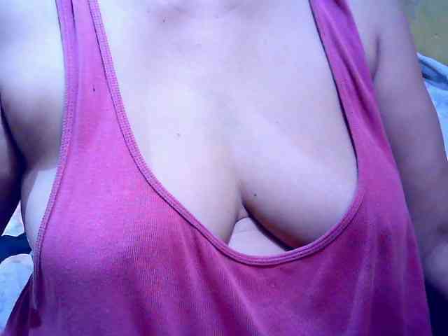 SweetMonlight webcam