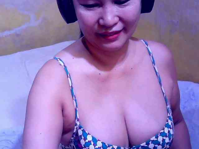 SweetMonlight webcam