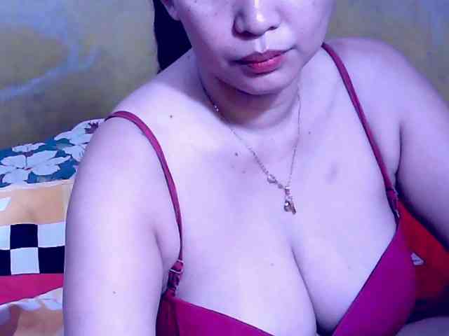 SweetMonlight webcam