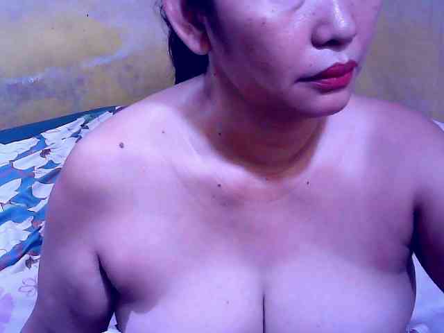 SweetMonlight webcam