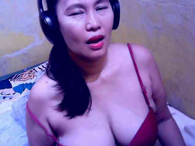 SweetMonlight webcam