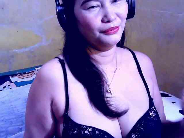 SweetMonlight webcam