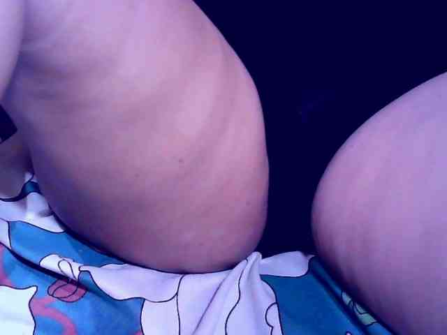 SweetMonlight webcam