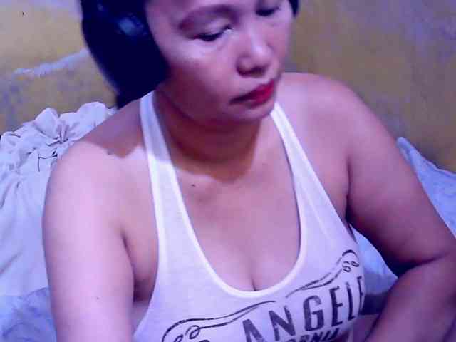 SweetMonlight webcam