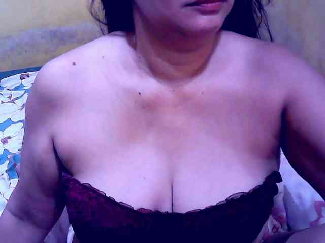 SweetMonlight webcam