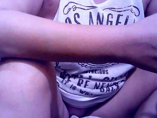 SweetMonlight webcam