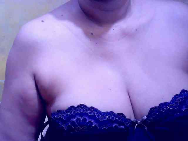 SweetMonlight webcam