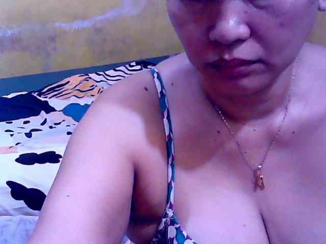 SweetMonlight webcam