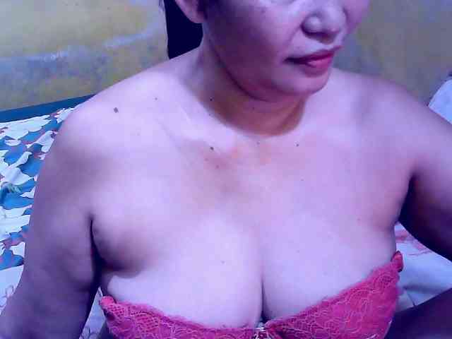SweetMonlight webcam