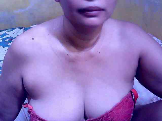 SweetMonlight webcam