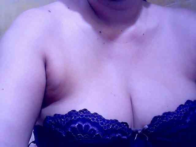 SweetMonlight webcam