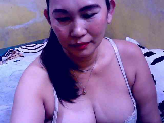 SweetMonlight webcam
