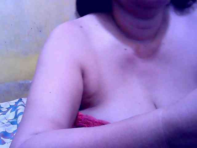 SweetMonlight webcam