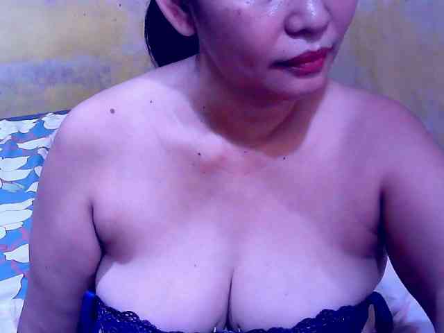 SweetMonlight webcam