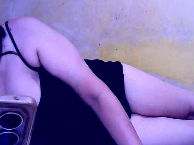 SweetMonlight webcam