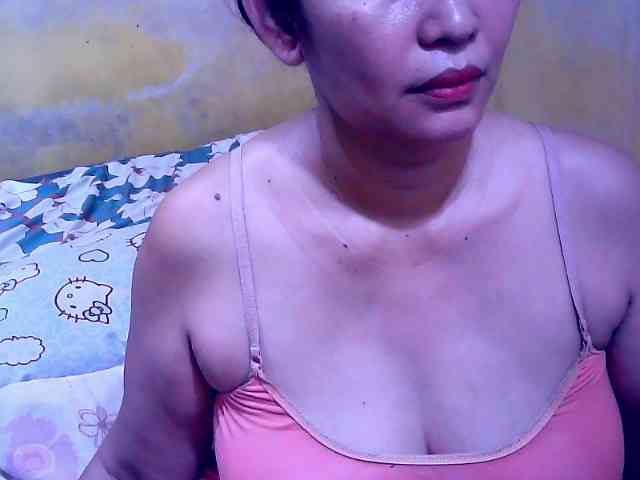 Carmela4u Live Webcam on BongaCams