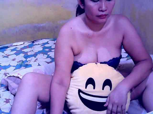 SweetMonlight webcam