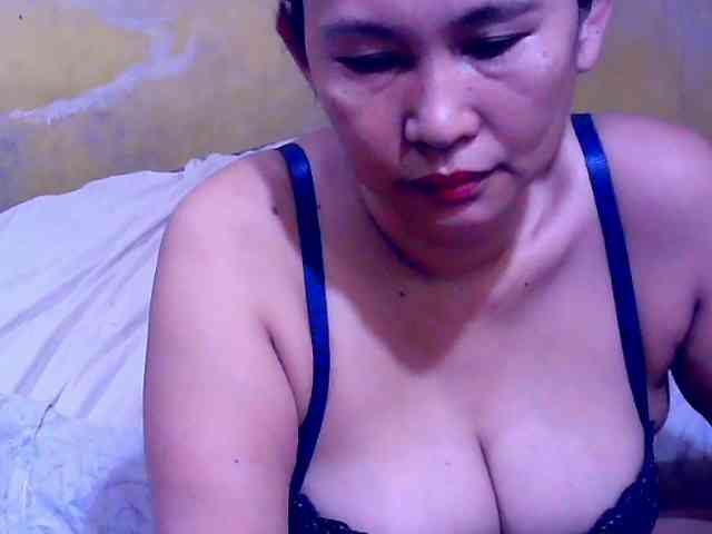 SweetMonlight webcam